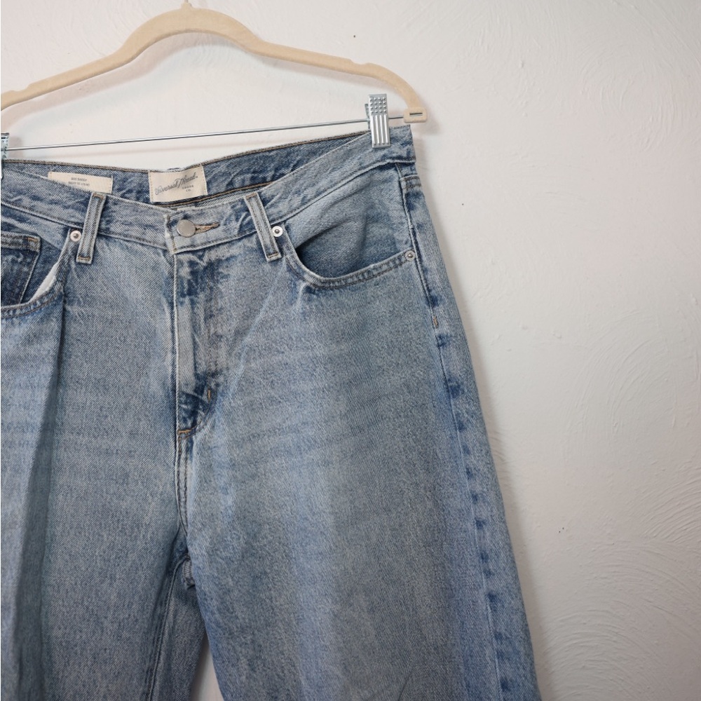 Universal Thread Ripped Jeans - Picture 2 of 9